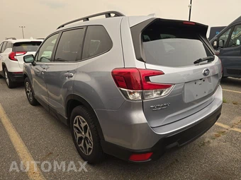 2023 Subaru Forester Premium - miniatura 6