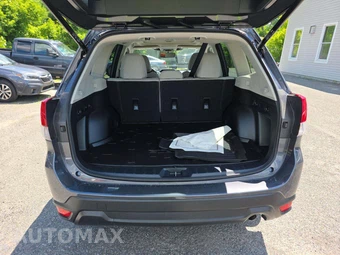 2023 Subaru Forester Premium - miniatura 11