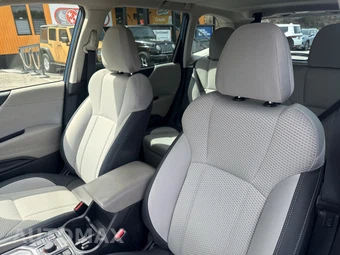 2023 Subaru Forester Premium - miniatura 12