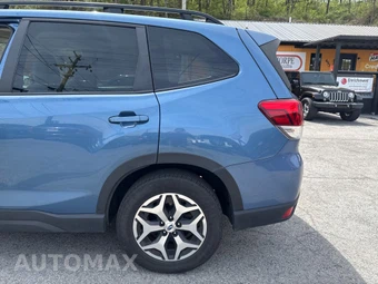 2023 Subaru Forester Premium - miniatura 31