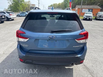2023 Subaru Forester Premium - miniatura 6