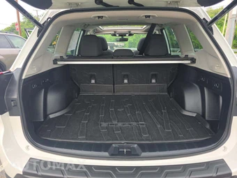 2023 Subaru Forester Premium - miniatura 14