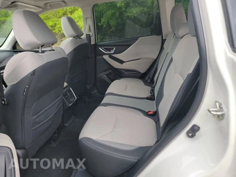 2023 Subaru Forester Premium - miniatura 13