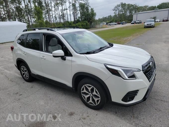 2023 Subaru Forester Premium - miniatura 3