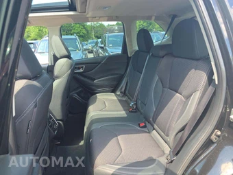 2023 Subaru Forester Premium - miniatura 13