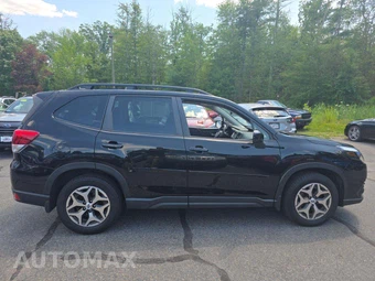 2023 Subaru Forester Premium - miniatura 4