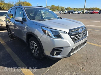 2023 Subaru Forester Premium - miniatura 3