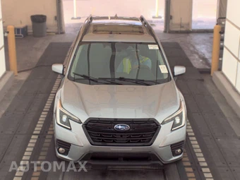 2023 Subaru Forester Premium - miniatura 2