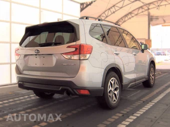2023 Subaru Forester Premium - miniatura 4