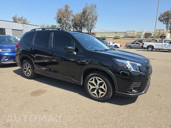 2023 Subaru Forester Premium - miniatura 3