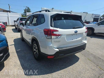2023 Subaru Forester Premium - miniatura 2