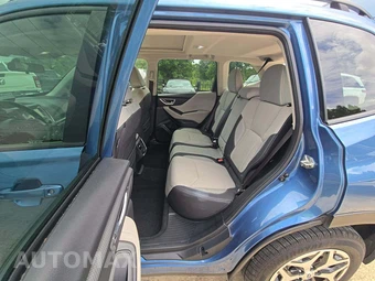 2023 Subaru Forester Premium - miniatura 10