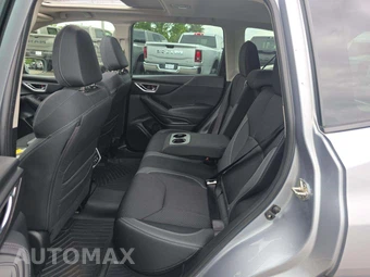 2023 Subaru Forester Premium - miniatura 10