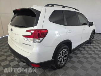 2023 Subaru Forester Premium - miniatura 4