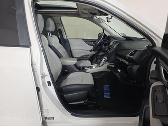 2023 Subaru Forester Premium - miniatura 8