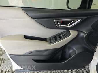 2023 Subaru Forester Premium - miniatura 9
