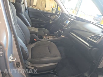2023 Subaru Forester Premium – miniatura 8