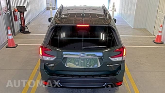 2023 Subaru Forester Premium - miniatura 5
