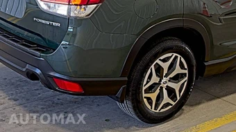2023 Subaru Forester Premium - miniatura 9