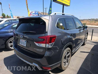 2023 Subaru Forester Touring - miniatura 3
