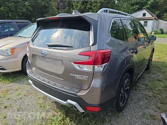 2023 Subaru Forester Touring - miniatura 4
