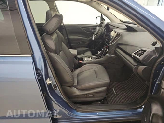 2023 Subaru Forester Touring - miniatura 8