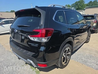2023 Subaru Forester Touring - miniatura 4