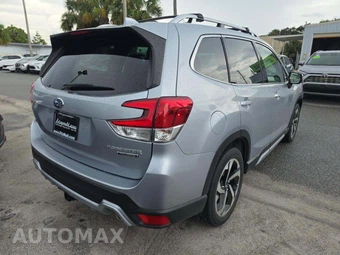 2023 Subaru Forester Touring - miniatura 3