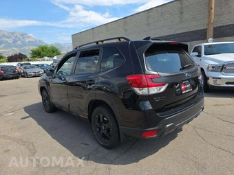 2023 Subaru Forester Wilderness - miniatura 2