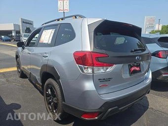 2023 Subaru Forester Wilderness - miniatura 2