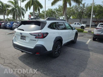 2023 Subaru Outback Onyx Edition - miniatura 3