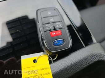 2023 Subaru Solterra Premium - miniatura 5