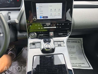 2023 Subaru Solterra Premium - miniatura 7
