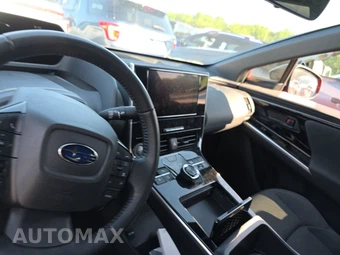 2023 Subaru Solterra Premium - miniatura 11