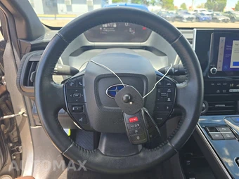 2023 Subaru Solterra Premium - miniatura 10