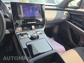 2023 Subaru Solterra Premium - miniatura 10
