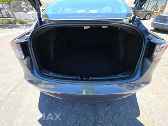 2023 Tesla Model 3 Long Range - miniatura 11