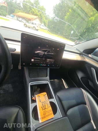 2023 Tesla Model 3 Long Range – miniatura 10