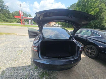 2023 Tesla Model 3 Long Range – miniatura 14