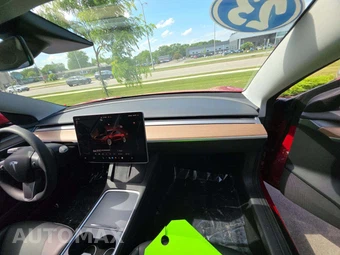 2023 Tesla Model 3 Long Range - miniatura 19