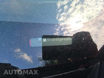 2023 Tesla Model 3 Long Range - miniatura 5