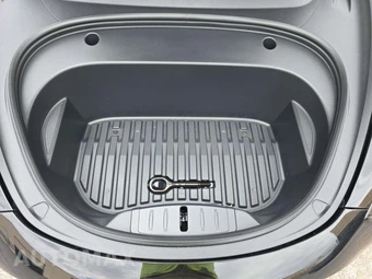2023 Tesla Model 3 Long Range - miniatura 25
