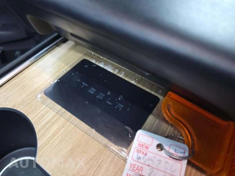 2023 Tesla Model 3 Long Range - miniatura 8