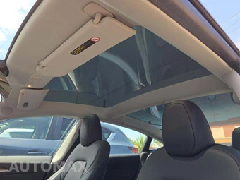 2023 Tesla Model 3 Long Range - miniatura 11