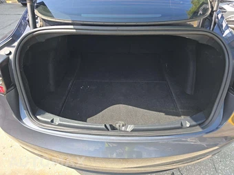 2023 Tesla Model 3 Long Range - miniatura 14