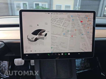 2023 Tesla Model 3 Performance - miniatura 10