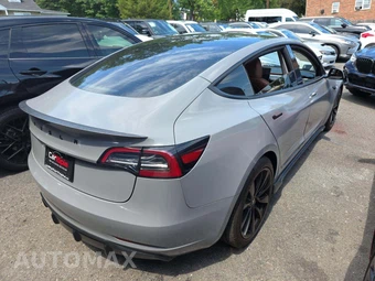 2023 Tesla Model 3 Performance - miniatura 3