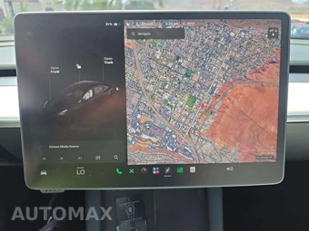 2023 Tesla Model 3 Performance - miniatura 25