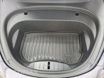 2023 Tesla Model 3 Performance - miniatura 15