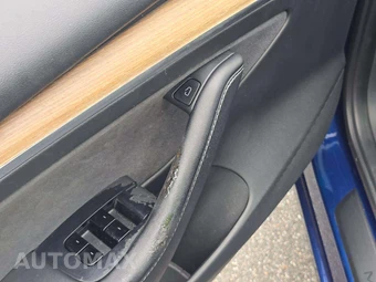 2023 Tesla Model 3 Standard Range – miniatura 30